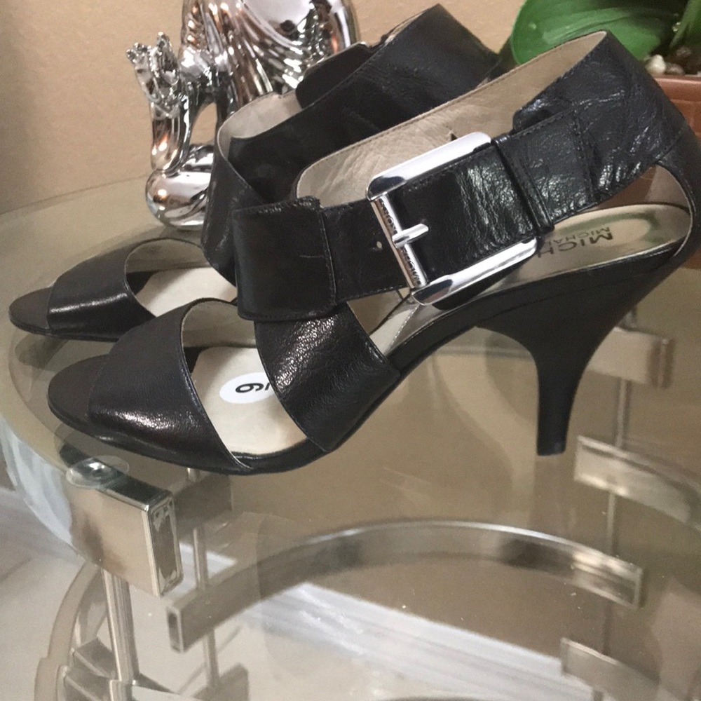 Sandals - Picture 4 of 4
